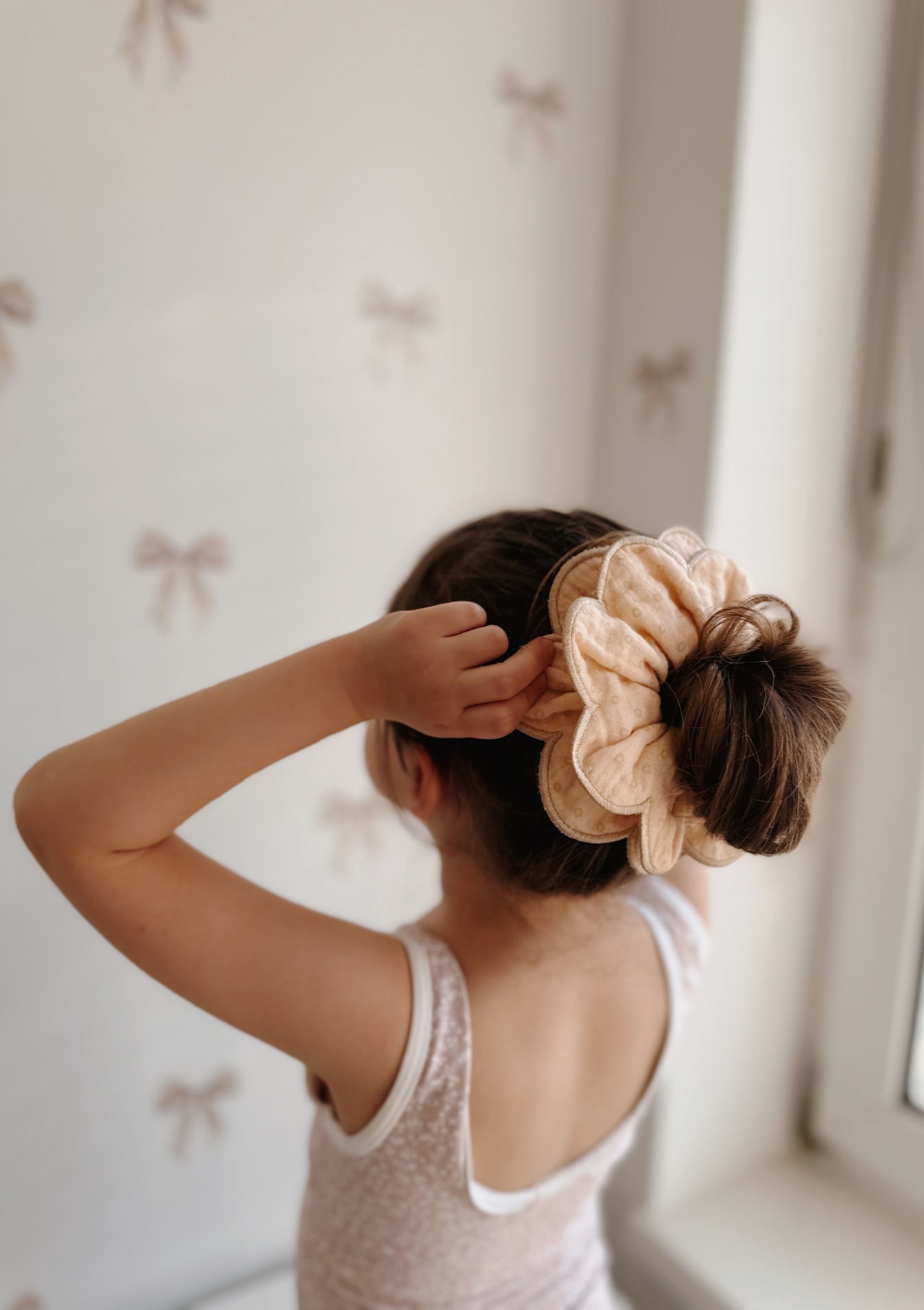 Scrunchie elastika Neutral Dots Mrs Ertha