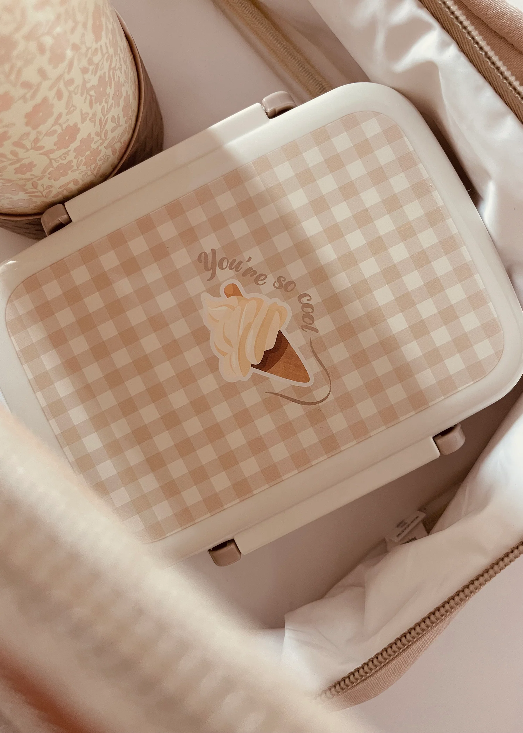 LUNCH BOX Soft Squares Mrs Ertha